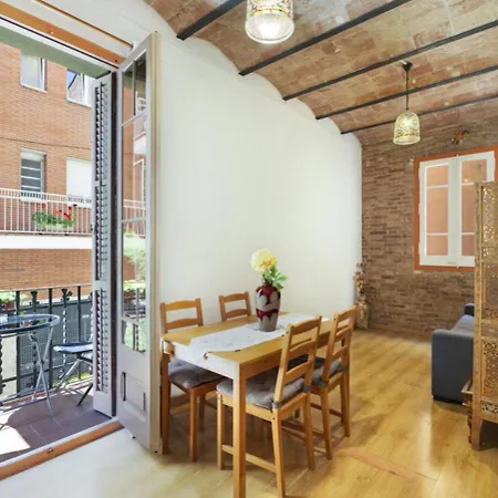 Great Apartment In Sagrada Familia With Balcony Barcelona Exterior photo