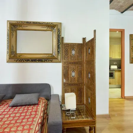 Great Apartment In Sagrada Familia With Balcony Barcelona Exterior photo