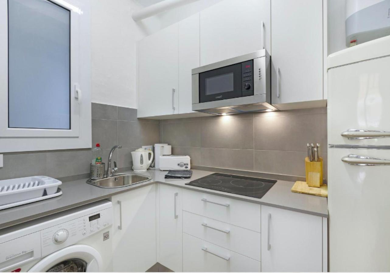 Great In Sagrada Familia With Balcony Apartment Barcelona