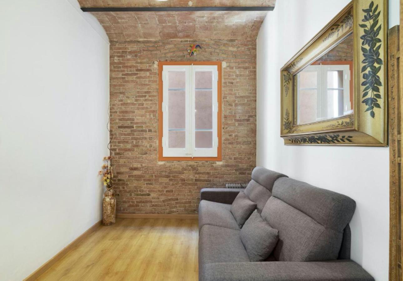 Great In Sagrada Familia With Balcony Apartment Barcelona
