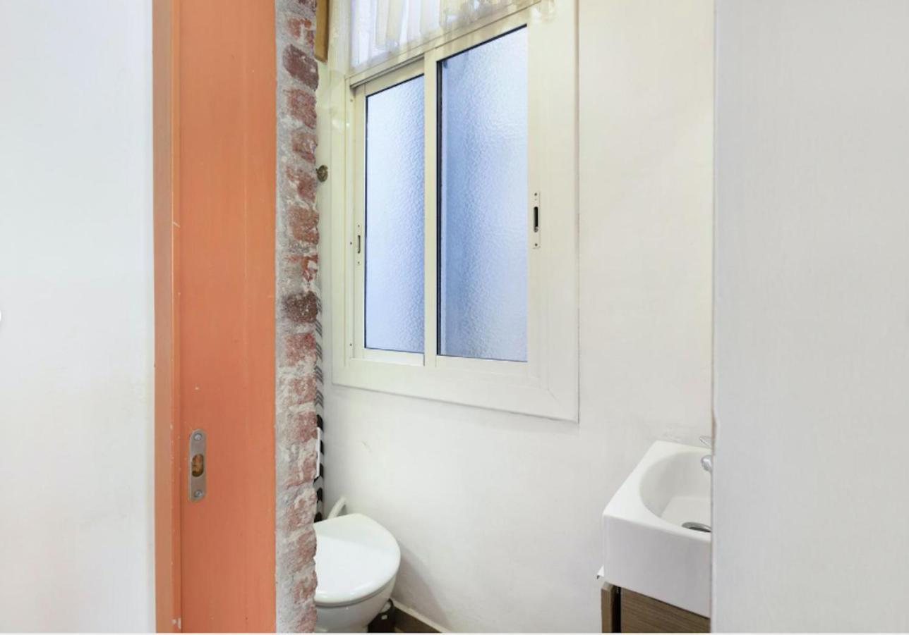 Great In Sagrada Familia With Balcony Apartment Barcelona
